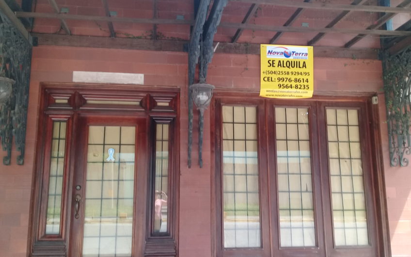 Alquiler Edificio Comercial en Avenida Circunvalación