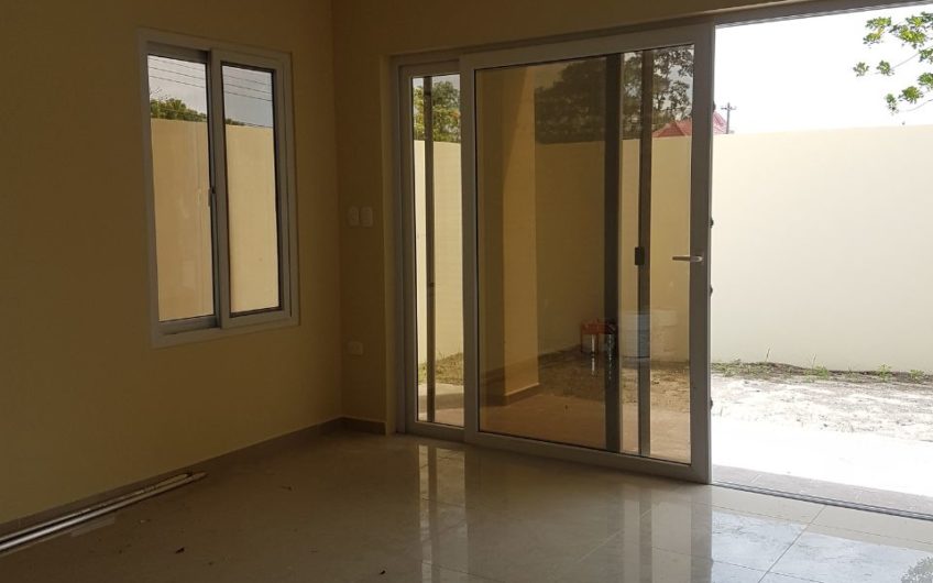 Venta de TownHouse en la Foresta