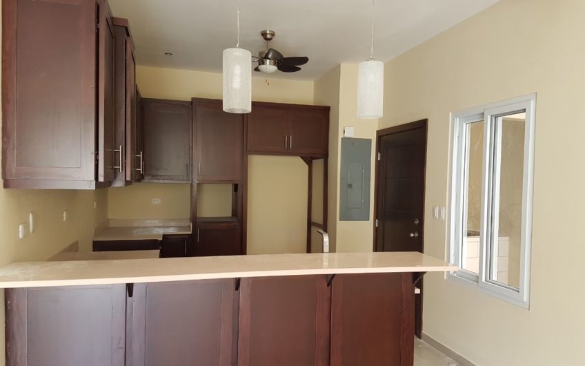 Venta de TownHouse en la Foresta