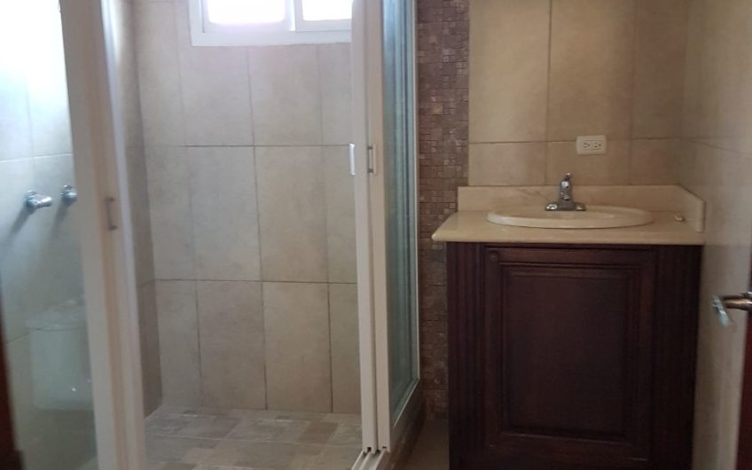 Venta de TownHouse en la Foresta