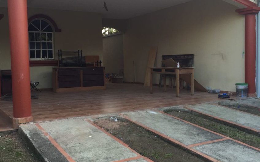 Venta de Vivienda Residencial Jardines del Valle