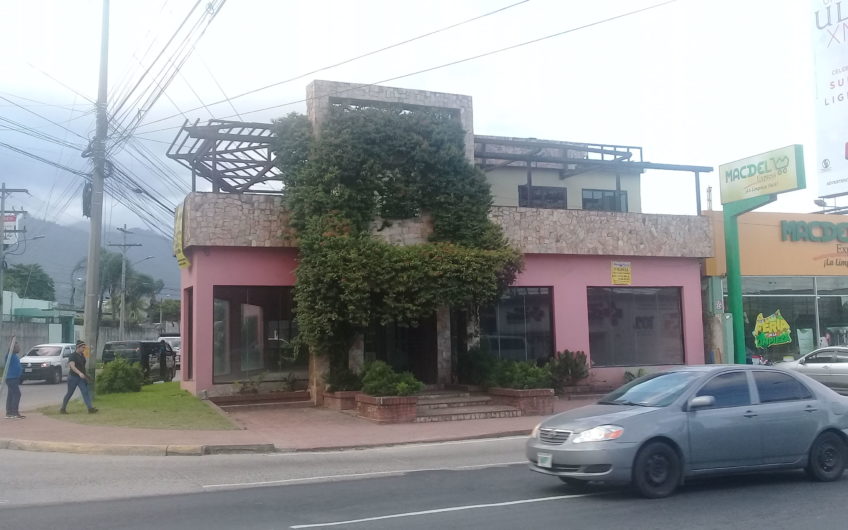 Alquiler Edificio Comercial en Avenida Circunvalación
