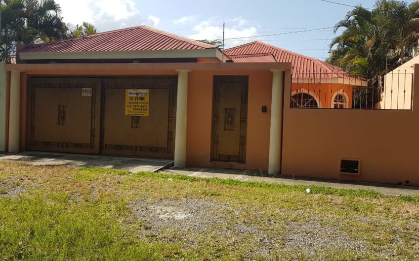 Venta de Vivienda Residencial Jardines del Valle