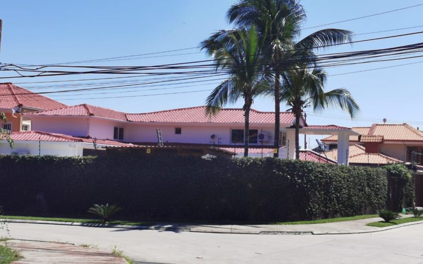 Venta de Vivienda Residencial Nueva en Los Alpes