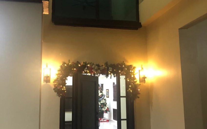 Venta de Vivienda Jardines del Valle