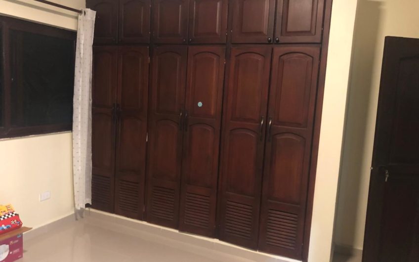 Venta de Vivienda Jardines del Valle