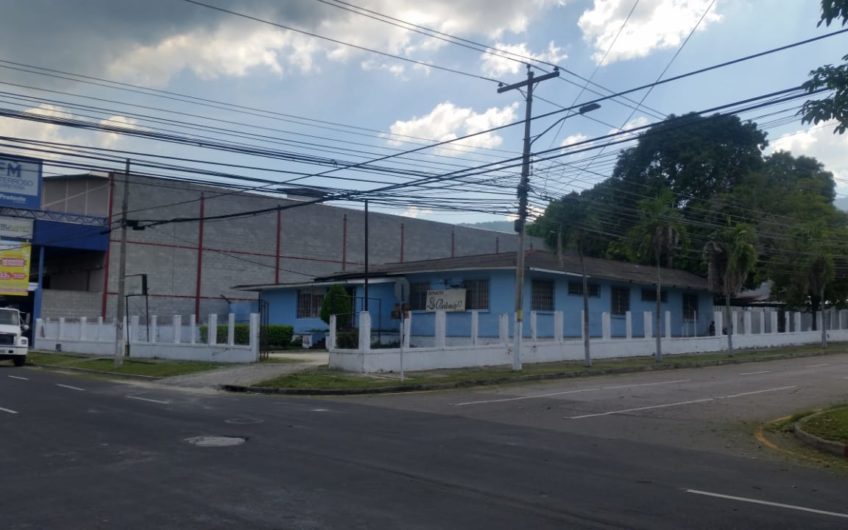 Venta de Terreno Comercial en Barrio Suyapa