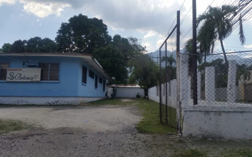 Venta de Terreno Comercial en Barrio Suyapa