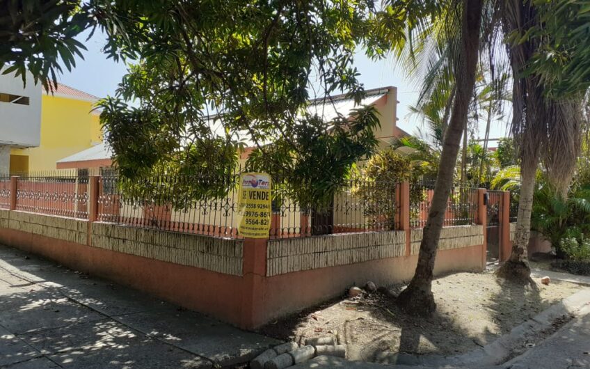 Venta de Vivienda Residencial ubicada en Col. Juan Ramon Molina